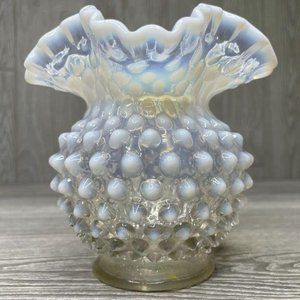 Small hobnob / hobnail moonstone ruffle glass vase jar decoration